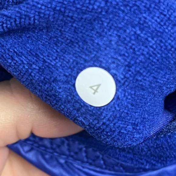 Lululemon Run: Gust Buster Jacket - Picture 16 of 16